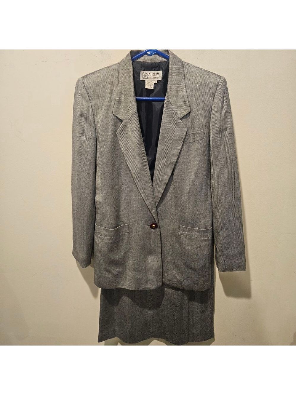 Women's Atrium Collection Vintage Gray & Black Herringbone Skirt Suit Size 6